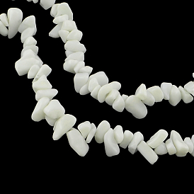 Chips sintética hebras de perlas de jade blanco, 6~13x4~6x1~6 mm, agujero: 1 mm, sobre 245 unidades / cadena, 34.6 pulgada