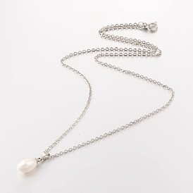 Aa de qualité d'eau douce naturelle pendentifs de perles, avec chaînes à câbles en laiton et fermoirs à ressort en laiton, 17.3 pouce
