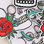 Tela de bordado computarizada coser en parches, accesorios de vestuario, cráneo con rosa