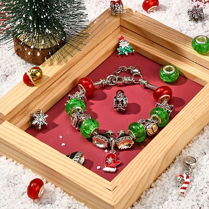 Kit de fabrication de bracelet européen bricolage, y compris bracelet européen en laiton, Arbre de noël et père noël et gant et canne en bonbon alliage émail perles et breloques et perles de résine