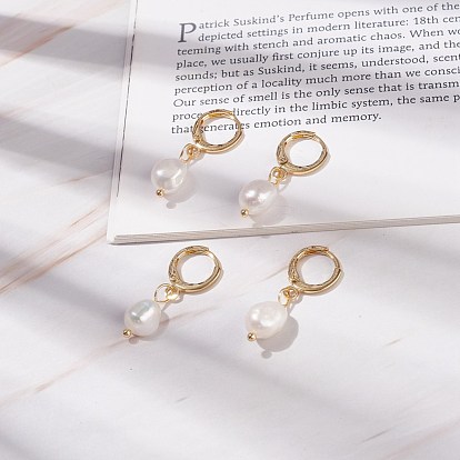 Boucles d'oreilles créoles pendantes en perles naturelles, bijoux en laiton pour femmes