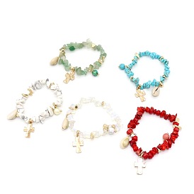 Bracelet élastique en perles de pierre colorées avec breloque croix