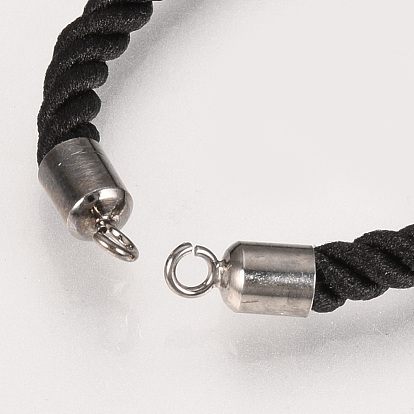 Fabrication de bracelet en cordon en nylon, avec les accessoires en laiton, plaqué longue durée, bracelets de slider, plat rond