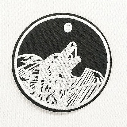 Computerized Embroidery Cloth Iron on/Sew on Patches, Costume Accessories, Appliques, Flat Round with Wolf