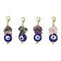 Décorations pendantes de pépites de pierres précieuses mélangées naturelles, avec des perles de lampe mauvais œil et des fermoirs à pinces de homard en acier inoxydable