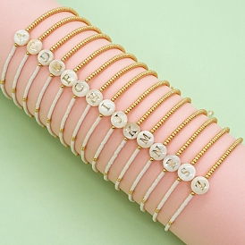 Bracelet de perles tressées de perles de rocaille de verre de placage, bracelet coquillage plat rond avec lettre style bohème pour femme