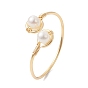Anillo abierto de perlas cultivadas naturales de agua dulce envueltas en alambre de cobre, anillo de dedo del puño para las mujeres