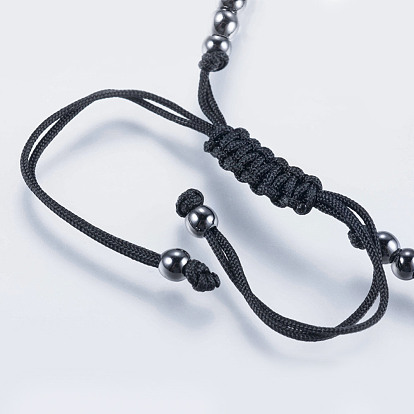 Fabrication de bracelet en fil de nylon, avec les accessoires en laiton