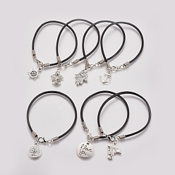 Noir Bracelets à breloques unisexes, avec cordon en cuir de vachette, pendentifs en alliage de style tibétain et fermoirs pince de homard, noir, 7-1/4 pouces ~ 7-1/2 pouces (18.5~19 cm)