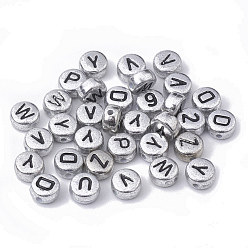 Plaqué Argent Perles acryliques plaquées, trou horizontal, plat rond avec la lettre, Plaqué Argent, 7x4mm, Trou: 1mm, environ3600 pcs / 500 g
