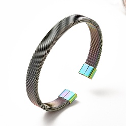Rainbow Color 304 Cadenas de malla plana de acero inoxidable con forma de brazalete abierto para mujer, color del arco iris, diámetro interior: 2x2-1/2 pulgada (5.1x6.3 cm)