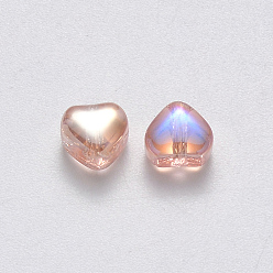 Coloré Perles de verre peintes par pulvérisation transparent, de couleur plaquée ab , cœur, peachpuff, 6x6x4mm, Trou: 0.7mm