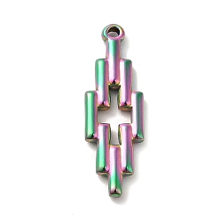 Rainbow Color Placage ionique (ip) 304 pendentif en acier inoxydable, croix, couleur arc en ciel, 28x9x2mm, Trou: 1.4mm