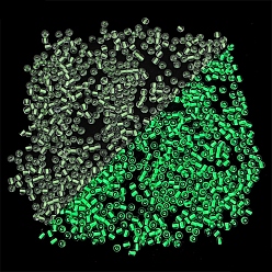 Verde Claro 11/0 cuentas de semillas de vidrio luminosas, dentro de los colores, brillan en la oscuridad perlas redondas, verde claro, 2 mm, agujero: 1 mm, sobre 660 unidades / bolsa