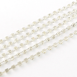 Plata Cadenas de strass de diamantes de imitación de cristal de latón, con carrete, cadena de la taza del rhinestone, plata, 3 mm, sobre 10 yardas / rodillo, 1527pcs / rollo