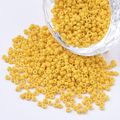 Oro Perlas de cilindro de vidrio, granos de la semilla, pintura para hornear, agujero redondo, oro, 1.5~2x1~2 mm, agujero: 0.8 mm, sobre 8000 unidades / bolsa, sobre 85~95 g / bolsa