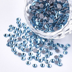 Aguamarina Hotfix rhinestone, cabujones traseros planos de diamantes de imitación de cristal, semicírculo, aguamarina, ss 10, 2.7~2.8x1 mm, sobre 1440 unidades / bolsa