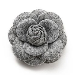 Gris Broche de camelia de arte de tela, Alfiler de hierro en tono platino para bolsas de ropa., insignia de flor multicapa, gris, 67.5x33 mm