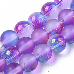Violet Bleu Brins de perles de verre peintes à la bombe givrée, avec une feuille d'or, ronde, bleu violet, 8~9mm, Trou: 1.2~1.5mm, Environ 46~56 pcs/chapelet, 14.37 pouces ~ 16.3 pouces (36.5~41.4 cm)
