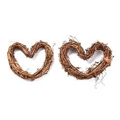 BurlyWood Aro de corona de rama de vid de ratán en forma de corazón, para decoraciones de fiesta de navidad de pascua de bricolaje, burlywood, 9~9.3x9.5~11x1.5~1.8 cm, diámetro interior: 3.5~4x7~8 cm