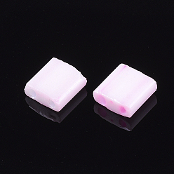 Rose Nacré 2 - perles de rocaille en verre opaque, lustered, teint, rectangle, perle rose, 5x4.5~5.5x2~2.5mm, Trou: 0.5~0.8mm