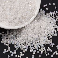 Blanco Perlas de semillas cilíndricas, colores esmerilado ab, agujero redondo, tamaño uniforme, blanco, 2x1.5 mm, agujero: 0.8 mm, sobre 40000 unidades / bolsa, sobre 450 g / bolsa