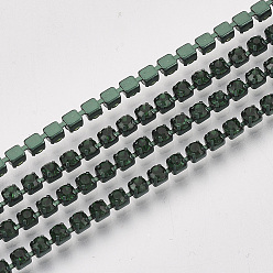 Esmeralda Cadenas de strass de diamantes de imitación de hierro de electroforesis, cadenas de la taza del Rhinestone, con carrete, esmeralda, ss 6.5, 2~2.1 mm, sobre 10 yardas / rodillo