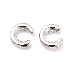 Letter C Boucles d'oreilles en laiton évidées avec lettre initiale pour femmes, platine, sans plomb et sans cadmium, letter.c, 7x6.5x1.5mm, pin: 0.8 mm