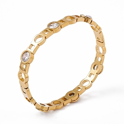 Doré  Bracelet plat rond à charnière avec zircone cubique transparente, placage ionique (ip) 304 bracelet creux en acier inoxydable pour femme, or, diamètre intérieur: 2-1/4 pouces (5.7 cm) x1-7/8 pouces (4.8 cm)