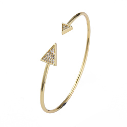 Claro Brazalete abierto triangular con circonitas cúbicas, joyas de latón chapado en oro real 18k para mujer, Claro, diámetro interior: 2-3/8 pulgada (6 cm)