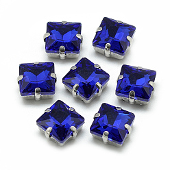 Bleu Royal Coudre sur strass, liens multi-brins, strass de verre, avec griffes en laiton, accessoires de vêtements, facette, carrée, platine, bleu royal, 10.5x10.5x7mm, Trou: 0.8~1mm