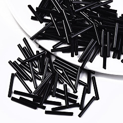 Negro Abalorios de vidrio canutillos, agujero redondo, colores opacos, negro, 20x2.5 mm, agujero: 1 mm, sobre 2250 unidades / bolsa