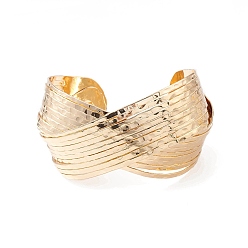 Light Gold Alliage criss cross bracelet de manchette ouvert pour les femmes, or et de lumière, diamètre intérieur: 2 pouce (5.2 cm)