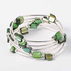 Vert Mer Perles en coquille enveloppent bracelets, teint, fil à mémoire de bracelet en acier avec des perles de tuyauterie en cuivre et des perles rondes en fer, platine, 59mm, vert de mer, 59mm