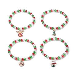 Coloré 4 pcs 4 ensemble de bracelets extensibles en perles de verre de style, arbre de noël et cerf et gant et flocon de neige alliage émail charmes bracelets empilables pour les femmes, colorées, diamètre intérieur: 2 pouce (5.1 cm), 1 pc / style