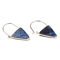Sodalite Créoles pendantes en forme de triangle en sodalite naturelle, boucles d'oreilles pendantes en laiton pour femmes, or et de lumière, 43~45x23~26x3.5mm, pin: 0.8 mm