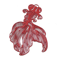 Rouge Foncé Pendentifs en acier inoxydable peint 430 par pulvérisation, embellissements en métal gravé, charme de poisson rouge, rouge foncé, 48x30x0.3mm, Trou: 1.4x1.8mm