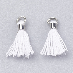 Blanc Décorations pendentif gland en polycoton (polyester coton), mini pompon, avec les accessoires en laiton, platine, blanc, 10~15x3~4mm, Trou: 2mm