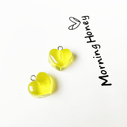Jaune Pendentifs en résine transparente, avec passants en métal couleur platine, cœur, jaune, 16x18x10mm