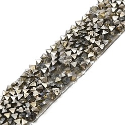 Tela Gris Recorte de diamantes de imitación de revisión, rhinestone de la resina, adhesivo termofusible en la parte posterior, accesorios de vestuario, greige, 17.5x2.5 mm