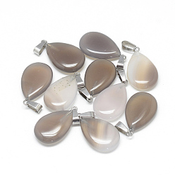 Agate Gris Pendentifs en agate grise naturelle en forme de larme, avec les accessoires en laiton de tonalité de platine, 25~29x16~17x5~6mm, Trou: 2x7mm