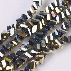 Plateado en Oro Abalorios de vidrio electrochapa, lleno chapado, facetados, triángulo, oro chapado, 4.5x5x6 mm, agujero: 1 mm, sobre 100 unidades / cadena, 13.7 pulgada (35 cm)