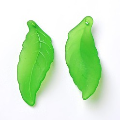 Verde Colgantes de acrílico transparentes, esmerilado, hoja, verde, tamaño: cerca de 38 mm de largo, 14 mm de ancho, 3 mm de espesor, agujero: 2 mm, Sobre 580 unidades / 500 g