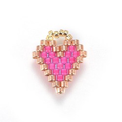Rose Chaud Pendentifs en perles de rocaille japonaises faites main miyuki & toho, Motif métier, cœur, rose chaud, 15~16x11.5~12.5x1.7mm, Trou: 3mm