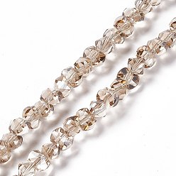 Pérou Transparentes perles de verre de galvanoplastie brins, perle plaquée lustre, facette, bowknot, Pérou, 6x8x7.5mm, Trou: 1.5mm, Environ 93~97 pcs/chapelet, 20.87~21.26 pouce (53~54 cm)