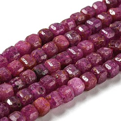 Rubis Perles de rubis / corindon rouge, facette, cube, 3x3x3mm, Trou: 0.6mm, Environ 170 pcs/chapelet, 15.16'' (38.5 cm)