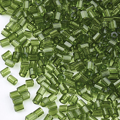 Verde Oliva Oscura Calificar una semilla de vidrio, hexágono (dos cortes), colores transparentes, verde oliva oscuro, 1.5~2.5x1.5~2 mm, agujero: 0.8 mm, sobre 2100 unidades / bolsa, 450 g / bolsa
