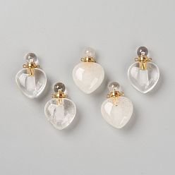 Cristal de Quartz Pendeloques de cristal de quartz naturel, bouteille de parfum ouvrable, avec les accessoires en laiton de tonalité d'or, forme de coeur, 33~35x22~23x12~13mm, Trou: 3.5mm, capacité: 1 ml (0.03 fl. oz)