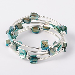 Turquoise Moyen Perles en coquille enveloppent bracelets, teint, fil à mémoire de bracelet en acier avec des perles de tuyauterie en cuivre et des perles rondes en fer, platine, 59mm, turquoise moyen, 59mm