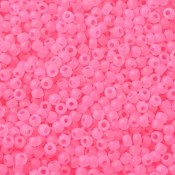 (910F) Hot Pink Ceylon Pearl Matte Toho perles de rocaille rondes, perles de rocaille japonais, givré, (910 f) mat de perle de Ceylan rose vif, 11/0, 2.2mm, Trou: 0.8mm, environ5555 pcs / 50 g